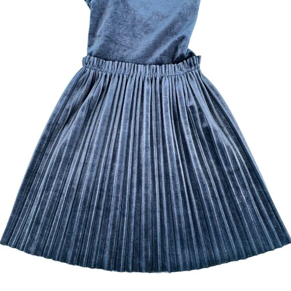 Du Jour Elegant Blue Velvet Pleated Bell Sleeve Tunic Top Size Medium - Picture 10 of 16